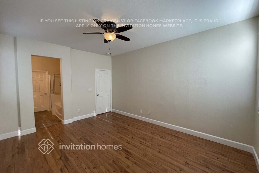 Building Photo - 3963 Indian Gold St