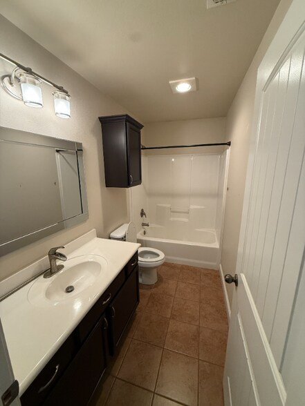 Building Photo - 9708 Quitman Ave