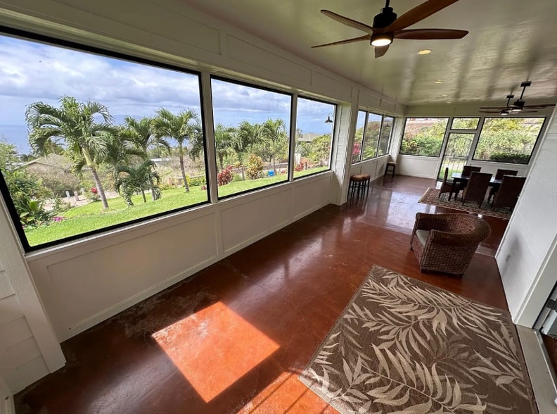 Building Photo - 118 E Huapala Pl