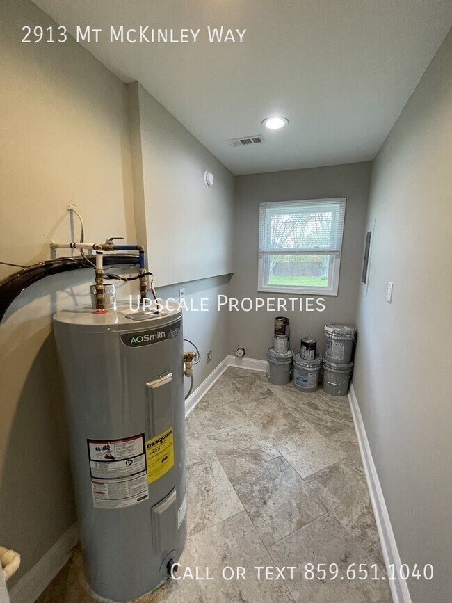 Building Photo - 2913 Mt McKinley Way