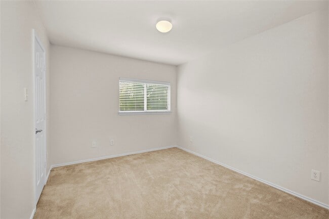 Building Photo - 1403 Lochstone Dr