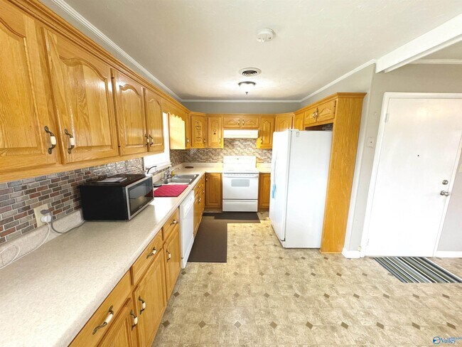 Building Photo - 1409 N Houston St