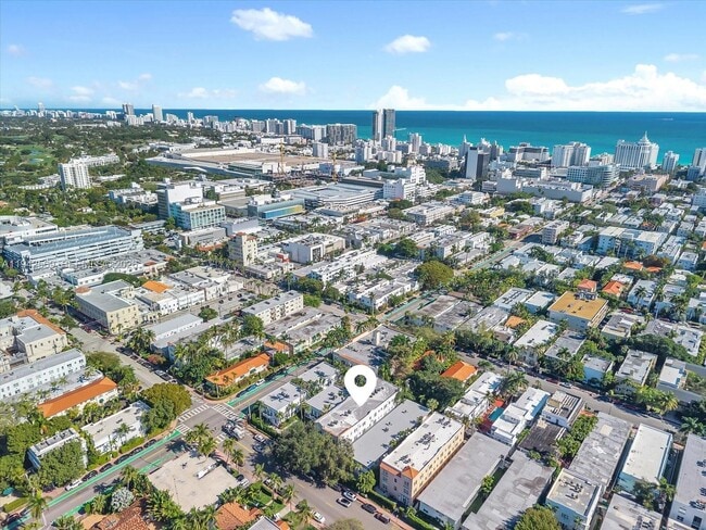 Building Photo - 1559 Michigan Ave