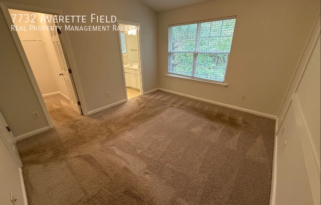 Building Photo - 7732 Averette Field Dr