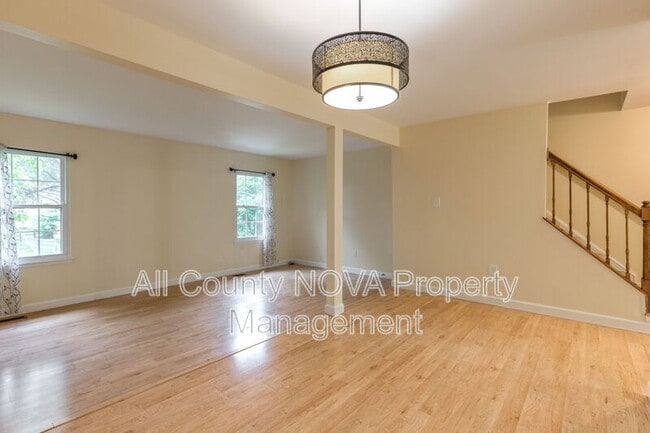 Building Photo - 7612 Indian Hills Dr
