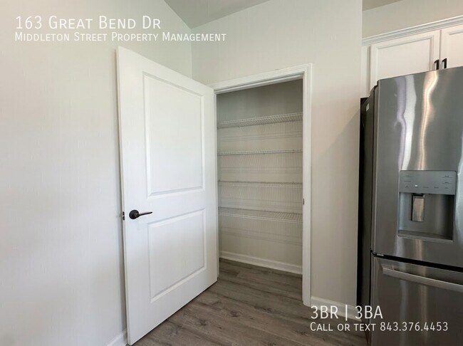 Building Photo - 163 Great Bend Dr