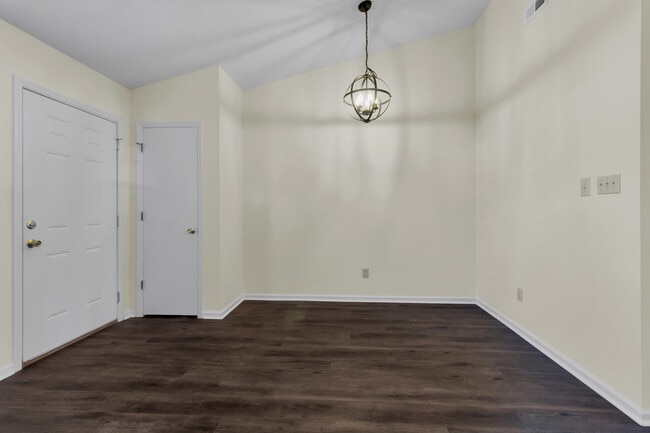 Building Photo - 118 Witten Cir