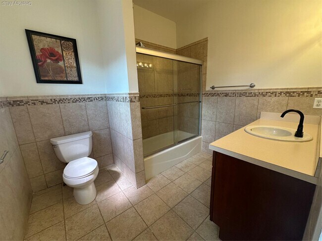 Building Photo - 133 High Point Cir