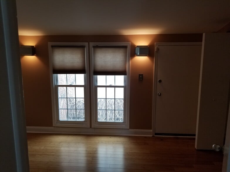 Building Photo - 1525 South St