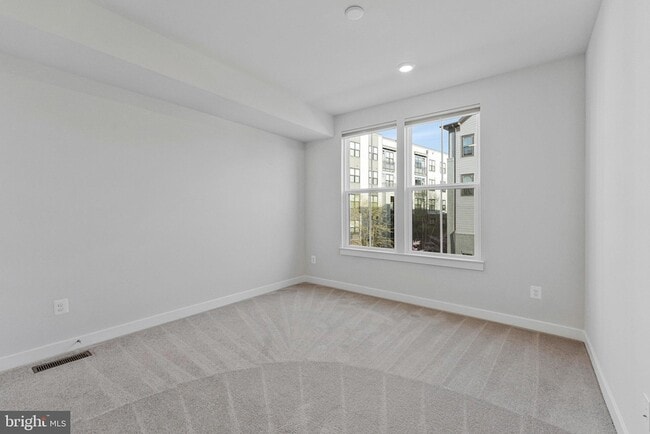Building Photo - 13270 Woodland Park Rd