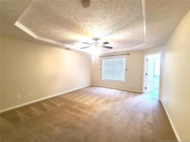 Building Photo - 123 Royal Briar Ct