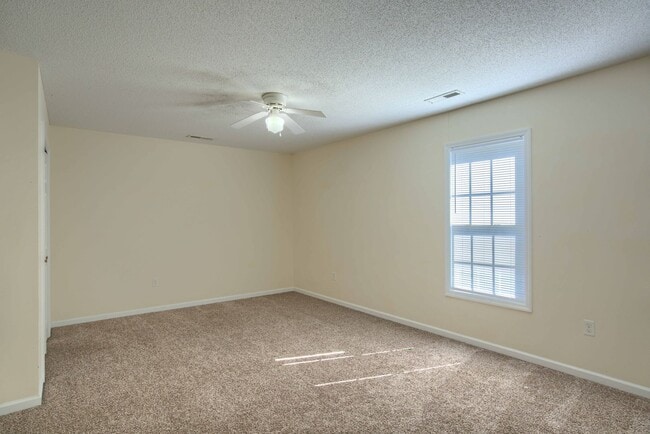 Building Photo - 607 Riva Ridge Rd