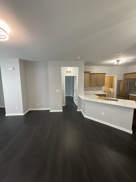 Building Photo - 23840 Northstone Village Dr