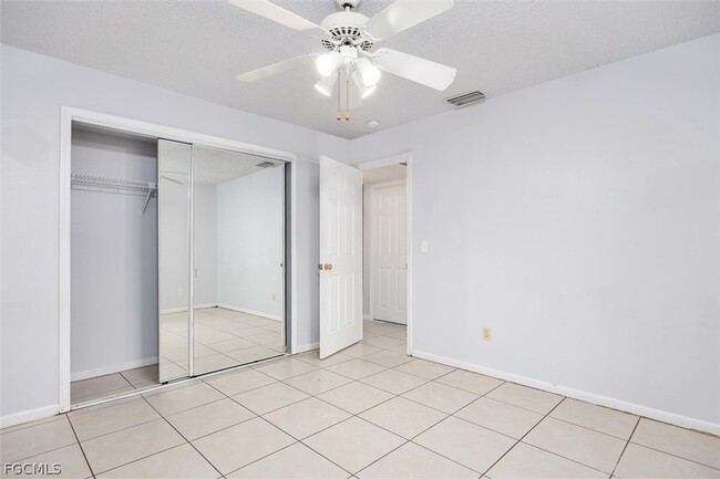 Building Photo - 7261 Albany Rd