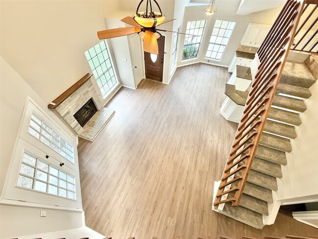 Building Photo - 30430 Arborg Dr