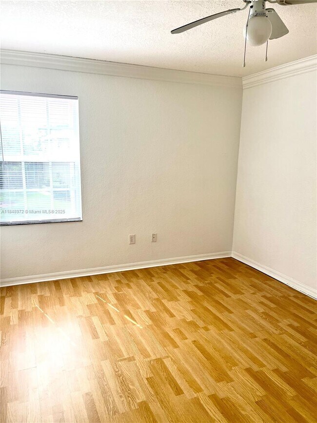 Building Photo - 1413 SW 158th Ave
