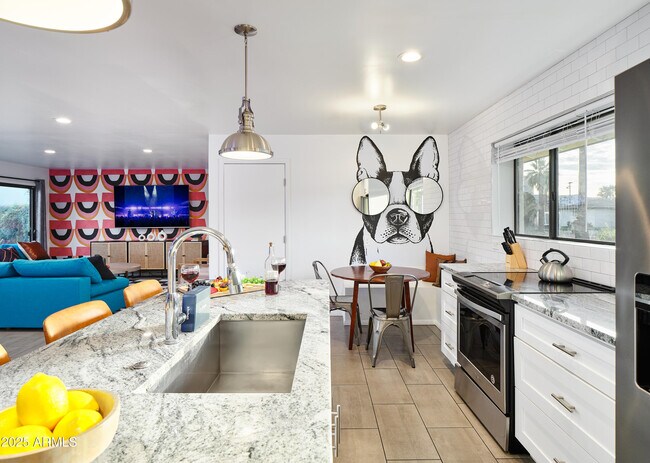Building Photo - 4535 N 75th Pl