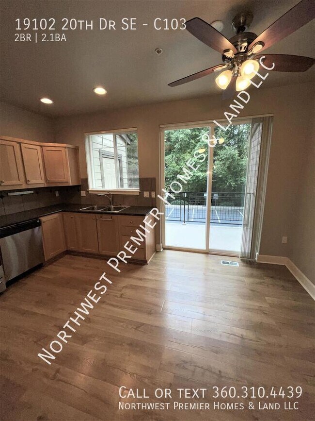 Building Photo - Silver Creek Crossing Condo