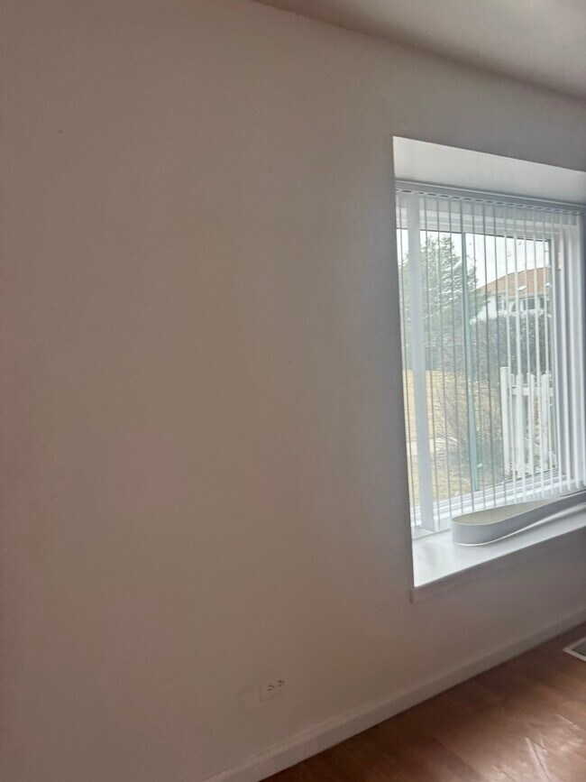 Building Photo - 2333 Windsor Ln