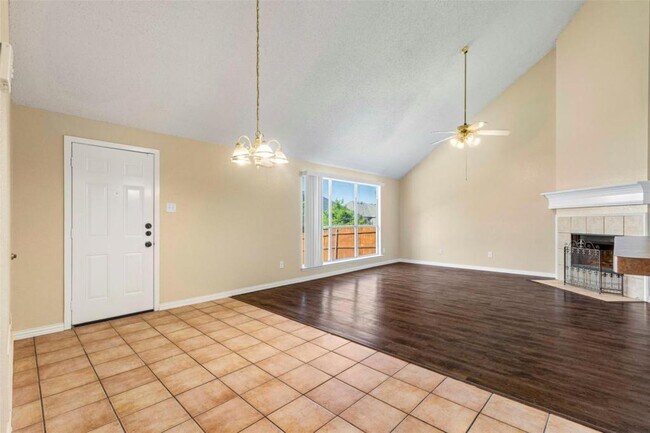 Building Photo - 4953 Sunset Ridge Dr