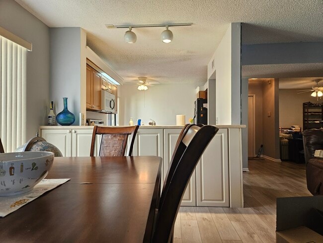 Building Photo - 10663 Ocean Palm Way