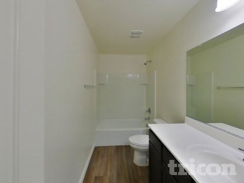 Building Photo - 4521 W Saddlebush Way