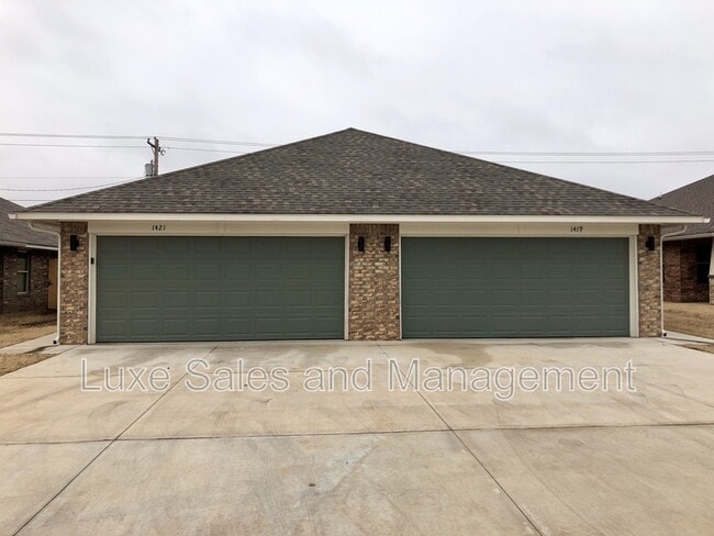 Building Photo - 1419 MacAlpine St