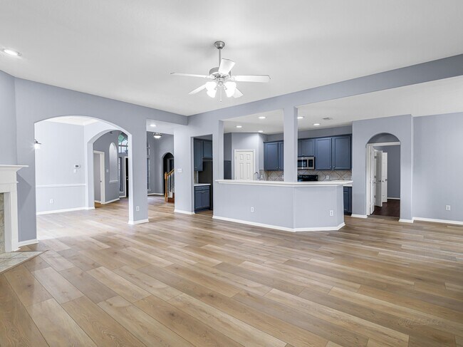 Building Photo - 24526 Blane Dr