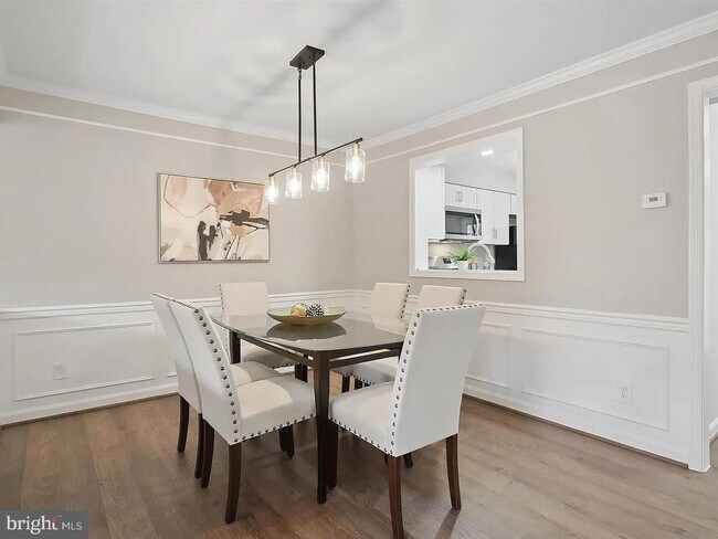 Building Photo - 43485 Plantation Terrace