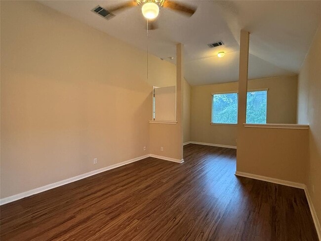 Building Photo - 25 Azalea Dr