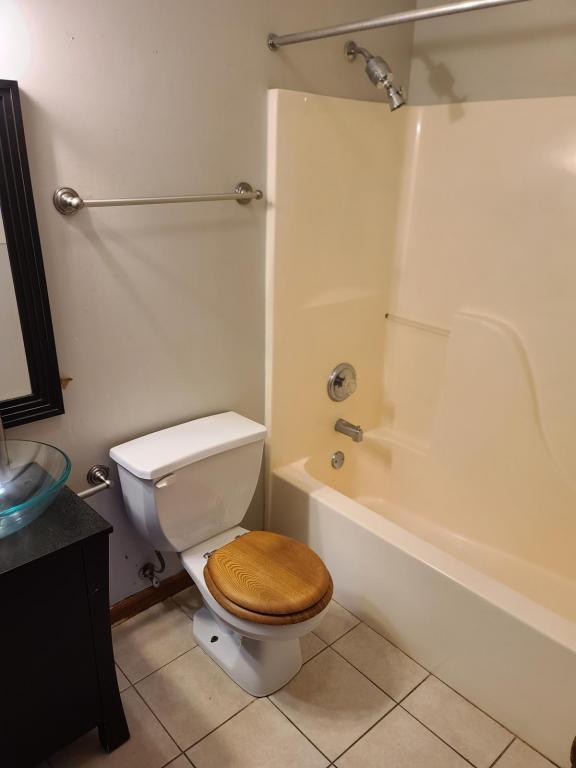 Building Photo - 1361 Cunat Ct