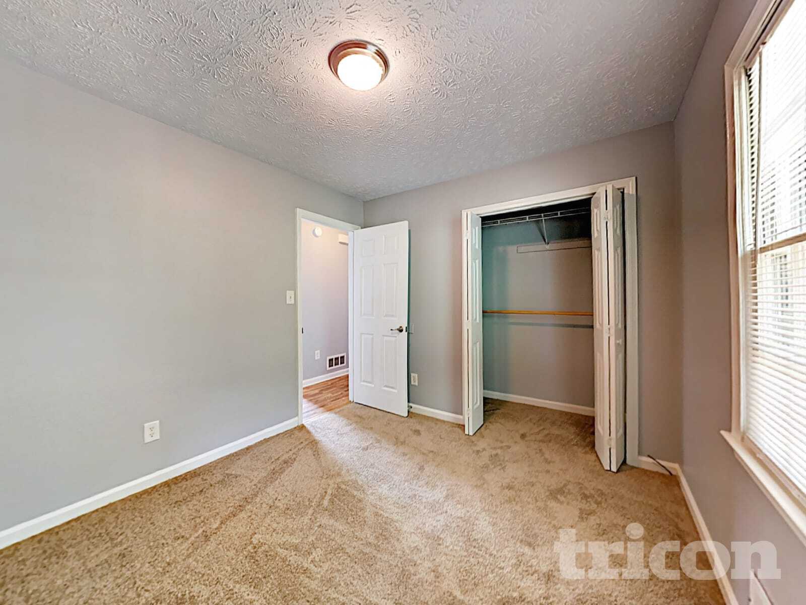 Building Photo - 237 Sweetwater Pkwy