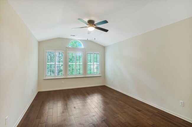 Building Photo - 76 S Piper Trace