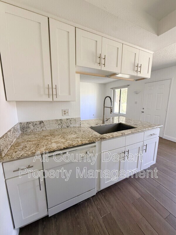 Building Photo - 82567 Ave 48