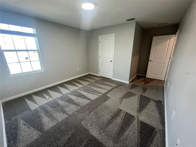 Building Photo - 2926 Black Birch Dr