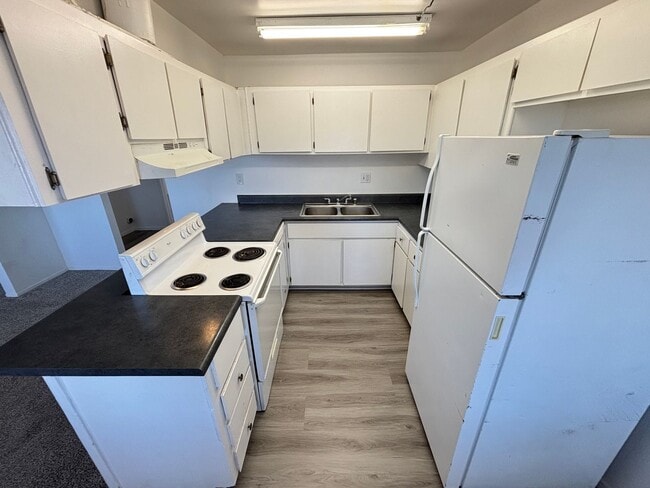 Building Photo - 147 Westminster Way