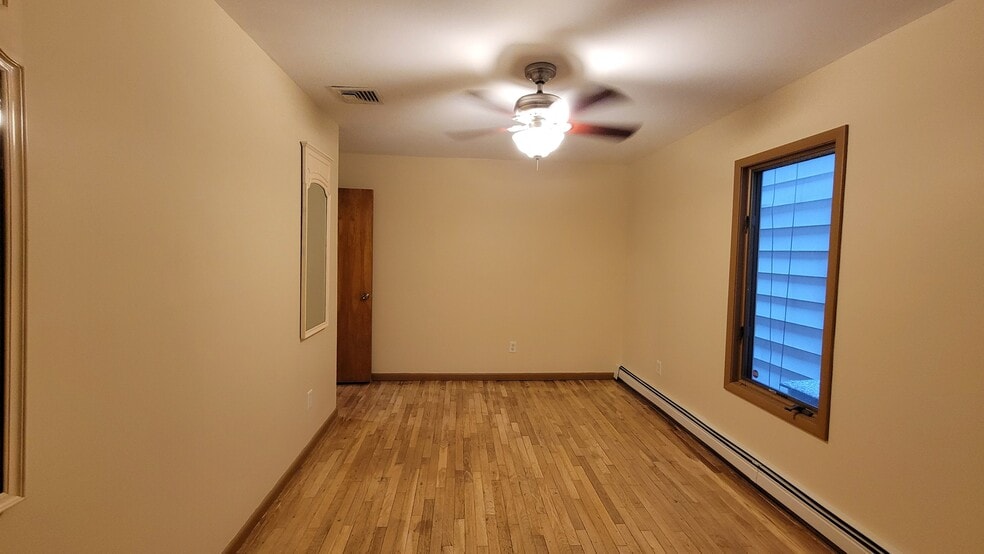 Building Photo - 213 69th St