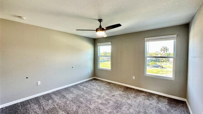 Building Photo - 5852 Ocean Isle Dr