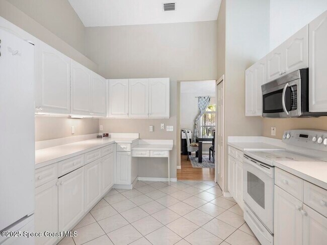 Building Photo - 1026 Blossom Dr