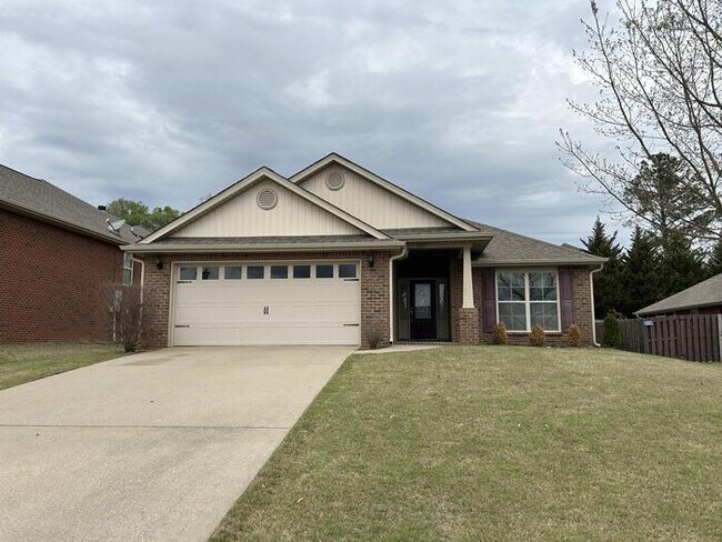 Primary Photo - 3 Bed / 2 Bath Rental House in Hampton Cove