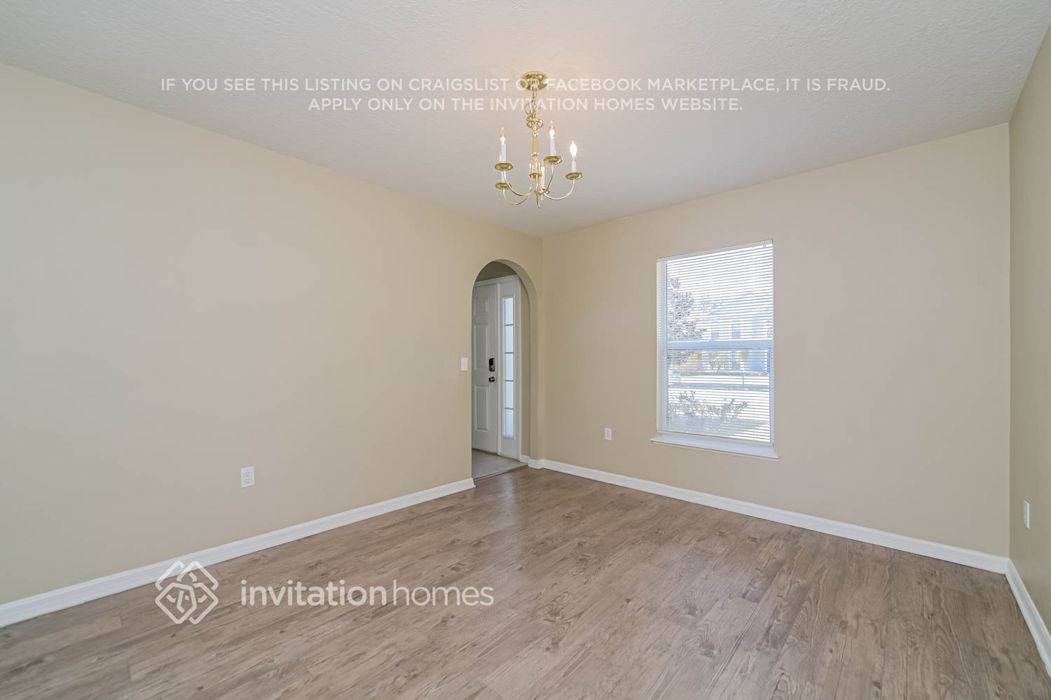 Building Photo - 1112 Imperial Eagle St