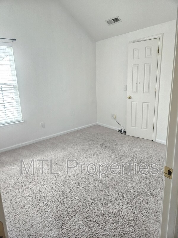Building Photo - 8716 Berrybrook Ln