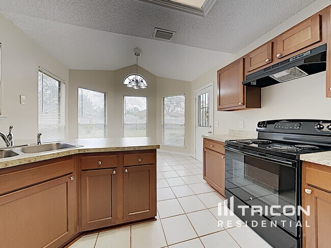 Building Photo - 2627 5 Forks Ct