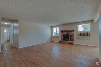 Building Photo - Beautiful Home in Sparks!