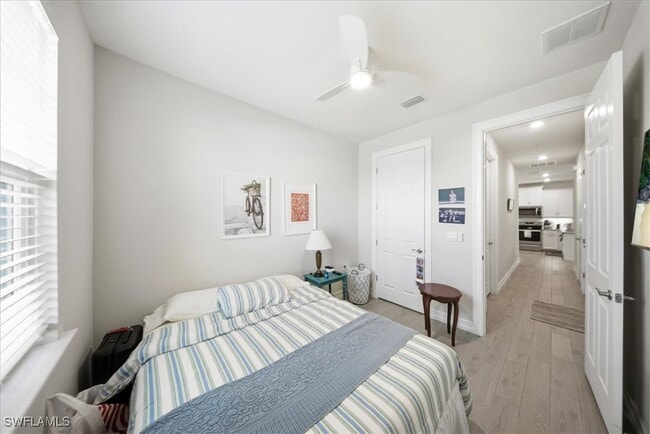 Building Photo - 1074 Enbrook Lp