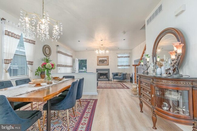 Building Photo - 321 Fountain St