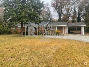 Building Photo - Beautiful 3 Bedroom House in Desirable Nor...