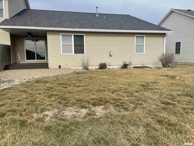 Building Photo - 700 Garvey Ln