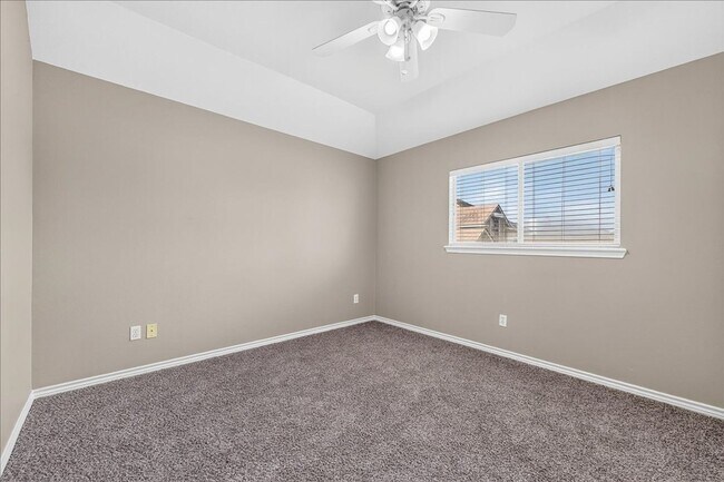 Building Photo - 7414 Lake Micala Dr