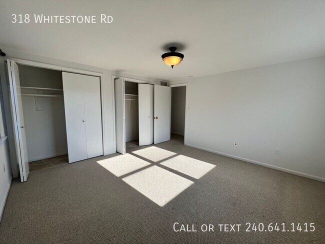 Building Photo - 318 Whitestone Rd